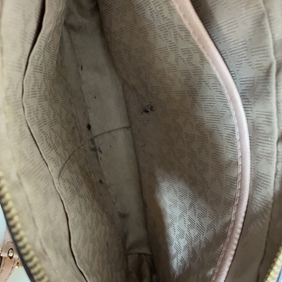 Pebbled chain crossbody bag - Picture 8 of 10